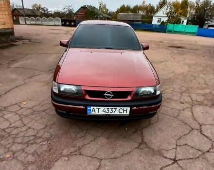 Опель Вектра 1995 в Коростене на Automoto.ua Красный Опель Вектра, объемом двигателя 2 л и пробегом 318 тыс. км за 2300 $, фото 6 на Automoto.ua