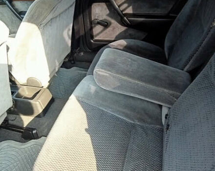 Опель Вектра 1995 в Ровно на Automoto.ua Красный Опель Вектра, объемом двигателя 1.8 л и пробегом 280 тыс. км за 1999 $, фото 6 на Automoto.ua