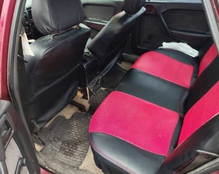 Красный Опель Вектра, объемом двигателя 1.6 л и пробегом 200 тыс. км за 600 $, фото 6 на Automoto.ua