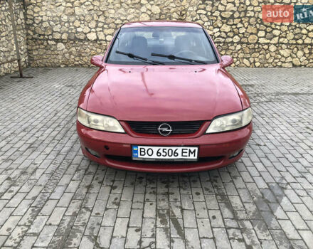 Красный Опель Вектра, объемом двигателя 1.6 л и пробегом 350 тыс. км за 1800 $, фото 1 на Automoto.ua