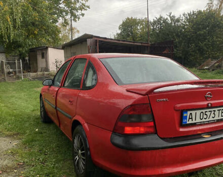 Красный Опель Вектра, объемом двигателя 2 л и пробегом 259 тыс. км за 3200 $, фото 5 на Automoto.ua