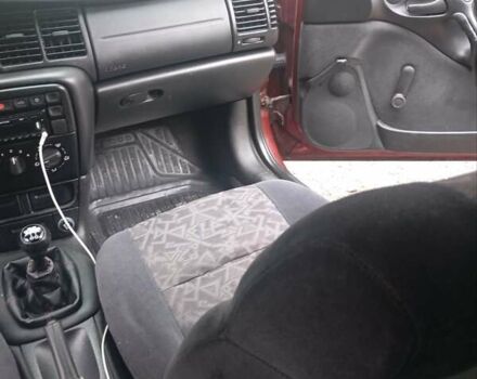 Червоний Опель Вектра, об'ємом двигуна 1.6 л та пробігом 250 тис. км за 2900 $, фото 15 на Automoto.ua