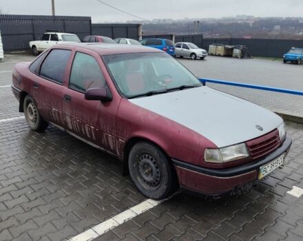Красный Опель Вектра, объемом двигателя 1.6 л и пробегом 200 тыс. км за 600 $, фото 2 на Automoto.ua