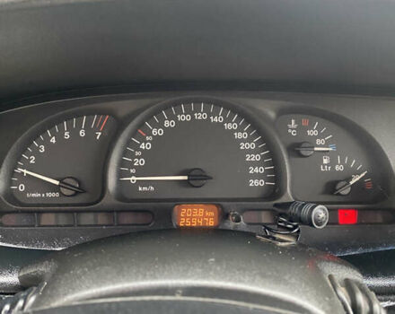 Красный Опель Вектра, объемом двигателя 2 л и пробегом 259 тыс. км за 3200 $, фото 11 на Automoto.ua