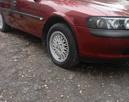 Червоний Опель Вектра, об'ємом двигуна 1.6 л та пробігом 250 тис. км за 2900 $, фото 1 на Automoto.ua