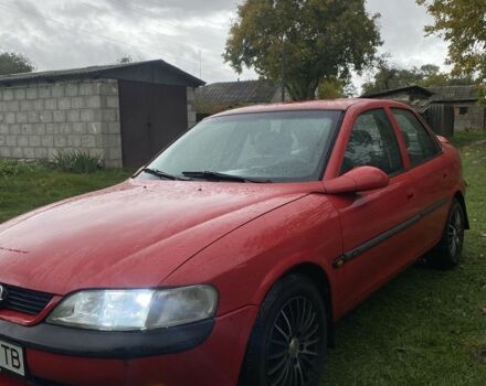 Червоний Опель Вектра, об'ємом двигуна 2 л та пробігом 259 тис. км за 3000 $, фото 2 на Automoto.ua