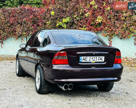 Опель Вектра 1997 в Каменское - Днепродзержинск на Automoto.ua Красный Опель Вектра, объемом двигателя 1.78 л и пробегом 350 тыс. км за 3499 $, фото 14 на Automoto.ua
