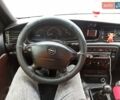 Красный Опель Вектра, объемом двигателя 1.6 л и пробегом 357 тыс. км за 1900 $, фото 12 на Automoto.ua