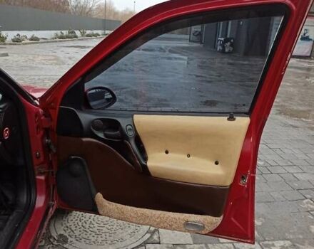 Красный Опель Вектра, объемом двигателя 1.6 л и пробегом 357 тыс. км за 1900 $, фото 6 на Automoto.ua