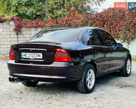Опель Вектра 1997 в Каменское - Днепродзержинск на Automoto.ua Красный Опель Вектра, объемом двигателя 1.78 л и пробегом 350 тыс. км за 3499 $, фото 16 на Automoto.ua