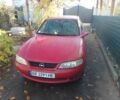 Червоний Опель Вектра, об'ємом двигуна 1.6 л та пробігом 216 тис. км за 2000 $, фото 1 на Automoto.ua