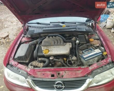 Червоний Опель Вектра, об'ємом двигуна 1.6 л та пробігом 330 тис. км за 1700 $, фото 9 на Automoto.ua