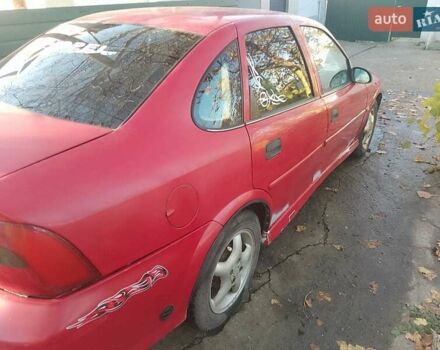 Червоний Опель Вектра, об'ємом двигуна 1.6 л та пробігом 217 тис. км за 1700 $, фото 6 на Automoto.ua