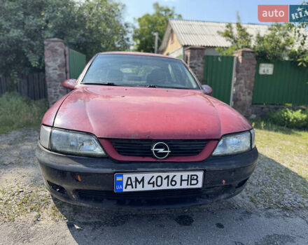 Красный Опель Вектра, объемом двигателя 1.59 л и пробегом 250 тыс. км за 1900 $, фото 11 на Automoto.ua