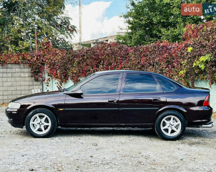 Опель Вектра 1997 в Каменское - Днепродзержинск на Automoto.ua Красный Опель Вектра, объемом двигателя 1.78 л и пробегом 350 тыс. км за 3499 $, фото 10 на Automoto.ua