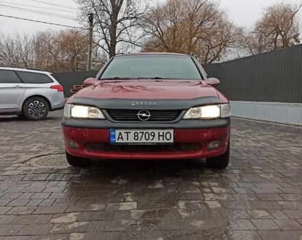 Красный Опель Вектра, объемом двигателя 1.6 л и пробегом 357 тыс. км за 1900 $, фото 2 на Automoto.ua