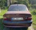 Красный Опель Вектра, объемом двигателя 1.8 л и пробегом 327 тыс. км за 1200 $, фото 1 на Automoto.ua