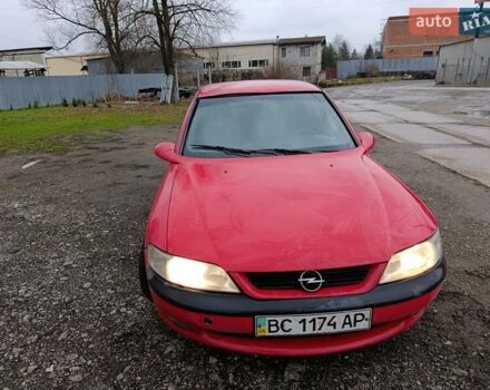 Красный Опель Вектра, объемом двигателя 1.6 л и пробегом 409 тыс. км за 1250 $, фото 6 на Automoto.ua