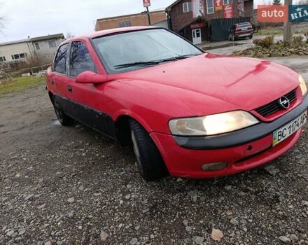 Красный Опель Вектра, объемом двигателя 1.6 л и пробегом 409 тыс. км за 1250 $, фото 5 на Automoto.ua