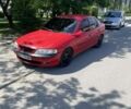 Красный Опель Вектра, объемом двигателя 1.6 л и пробегом 460 тыс. км за 1400 $, фото 1 на Automoto.ua