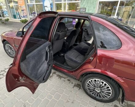 Красный Опель Вектра, объемом двигателя 1.8 л и пробегом 286 тыс. км за 2300 $, фото 6 на Automoto.ua