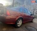Красный Опель Вектра, объемом двигателя 1.8 л и пробегом 320 тыс. км за 2800 $, фото 1 на Automoto.ua