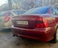 Красный Опель Вектра, объемом двигателя 1.8 л и пробегом 320 тыс. км за 2800 $, фото 3 на Automoto.ua
