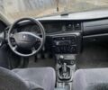Красный Опель Вектра, объемом двигателя 1.6 л и пробегом 300 тыс. км за 2300 $, фото 6 на Automoto.ua
