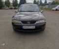 Красный Опель Вектра, объемом двигателя 1.8 л и пробегом 247 тыс. км за 3800 $, фото 5 на Automoto.ua