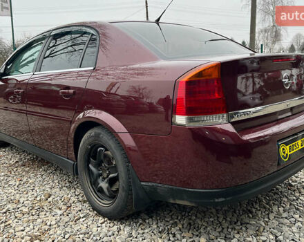 Красный Опель Вектра, объемом двигателя 2.2 л и пробегом 284 тыс. км за 4299 $, фото 4 на Automoto.ua