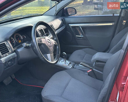 Червоний Опель Вектра, об'ємом двигуна 1.8 л та пробігом 227 тис. км за 3999 $, фото 10 на Automoto.ua