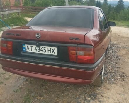 Красный Опель Вектра, объемом двигателя 1.6 л и пробегом 300 тыс. км за 1250 $, фото 5 на Automoto.ua