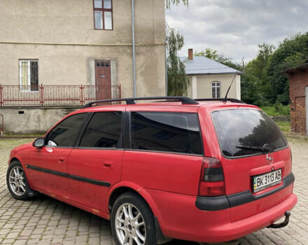 Красный Опель Вектра, объемом двигателя 1.8 л и пробегом 343 тыс. км за 2350 $, фото 3 на Automoto.ua