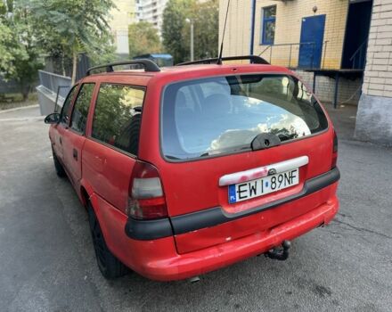 Опель Вектра 1998 у Дніпро (Дніпропетровську) на Automoto.ua Червоний Опель Вектра, об'ємом двигуна 2 л та пробігом 250 тис. км за 850 $, фото 3 на Automoto.ua