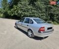 Красный Опель Вектра, объемом двигателя 1.8 л и пробегом 230 тыс. км за 1150 $, фото 6 на Automoto.ua