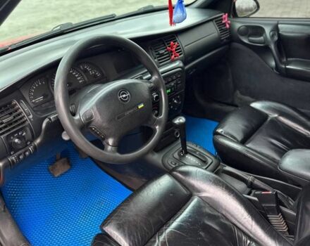 Червоний Опель Вектра, об'ємом двигуна 1.8 л та пробігом 350 тис. км за 1650 $, фото 6 на Automoto.ua