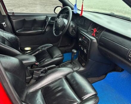 Червоний Опель Вектра, об'ємом двигуна 1.8 л та пробігом 350 тис. км за 1650 $, фото 7 на Automoto.ua