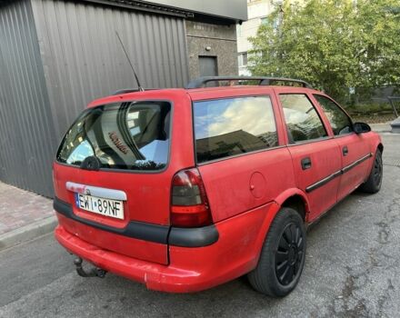 Опель Вектра 1998 у Дніпро (Дніпропетровську) на Automoto.ua Червоний Опель Вектра, об'ємом двигуна 2 л та пробігом 250 тис. км за 850 $, фото 4 на Automoto.ua