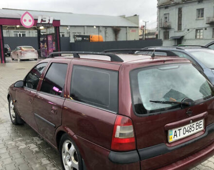 Червоний Опель Вектра, об'ємом двигуна 1.8 л та пробігом 285 тис. км за 1400 $, фото 4 на Automoto.ua