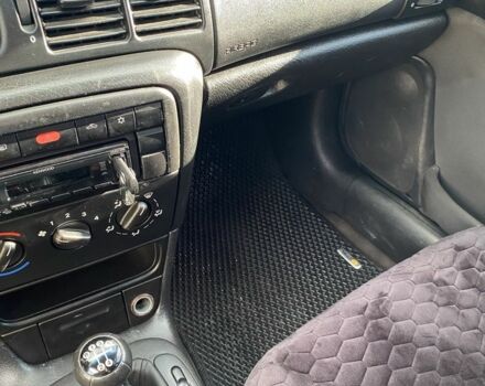 Красный Опель Вектра, объемом двигателя 1.6 л и пробегом 210 тыс. км за 2900 $, фото 7 на Automoto.ua