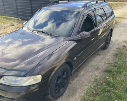 Червоний Опель Вектра, об'ємом двигуна 1.6 л та пробігом 210 тис. км за 2900 $, фото 2 на Automoto.ua