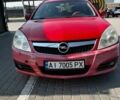 Красный Опель Вектра, объемом двигателя 1.9 л и пробегом 287 тыс. км за 3510 $, фото 1 на Automoto.ua
