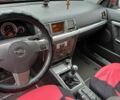 Красный Опель Вектра, объемом двигателя 1.9 л и пробегом 302 тыс. км за 5000 $, фото 6 на Automoto.ua