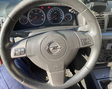 Красный Опель Вектра, объемом двигателя 1.9 л и пробегом 273 тыс. км за 4400 $, фото 6 на Automoto.ua