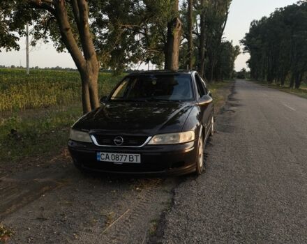 Червоний Опель Вектра, об'ємом двигуна 1 л та пробігом 370 тис. км за 2500 $, фото 3 на Automoto.ua