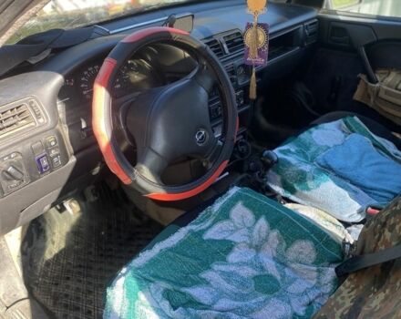 Красный Опель Вектра, объемом двигателя 2 л и пробегом 3 тыс. км за 1200 $, фото 4 на Automoto.ua