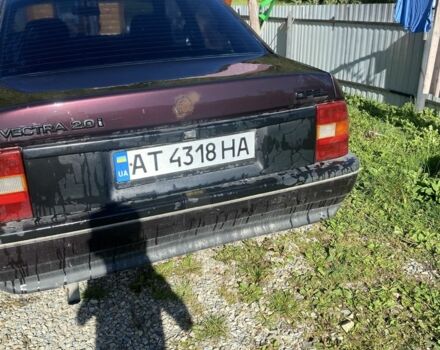 Красный Опель Вектра, объемом двигателя 2 л и пробегом 3 тыс. км за 1200 $, фото 2 на Automoto.ua