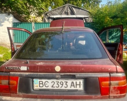 Красный Опель Вектра, объемом двигателя 1.6 л и пробегом 29 тыс. км за 800 $, фото 2 на Automoto.ua
