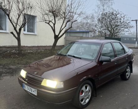 Красный Опель Вектра, объемом двигателя 1.6 л и пробегом 250 тыс. км за 1350 $, фото 8 на Automoto.ua