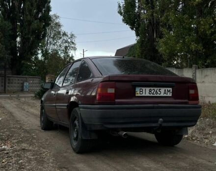 Красный Опель Вектра, объемом двигателя 1.8 л и пробегом 200 тыс. км за 800 $, фото 2 на Automoto.ua